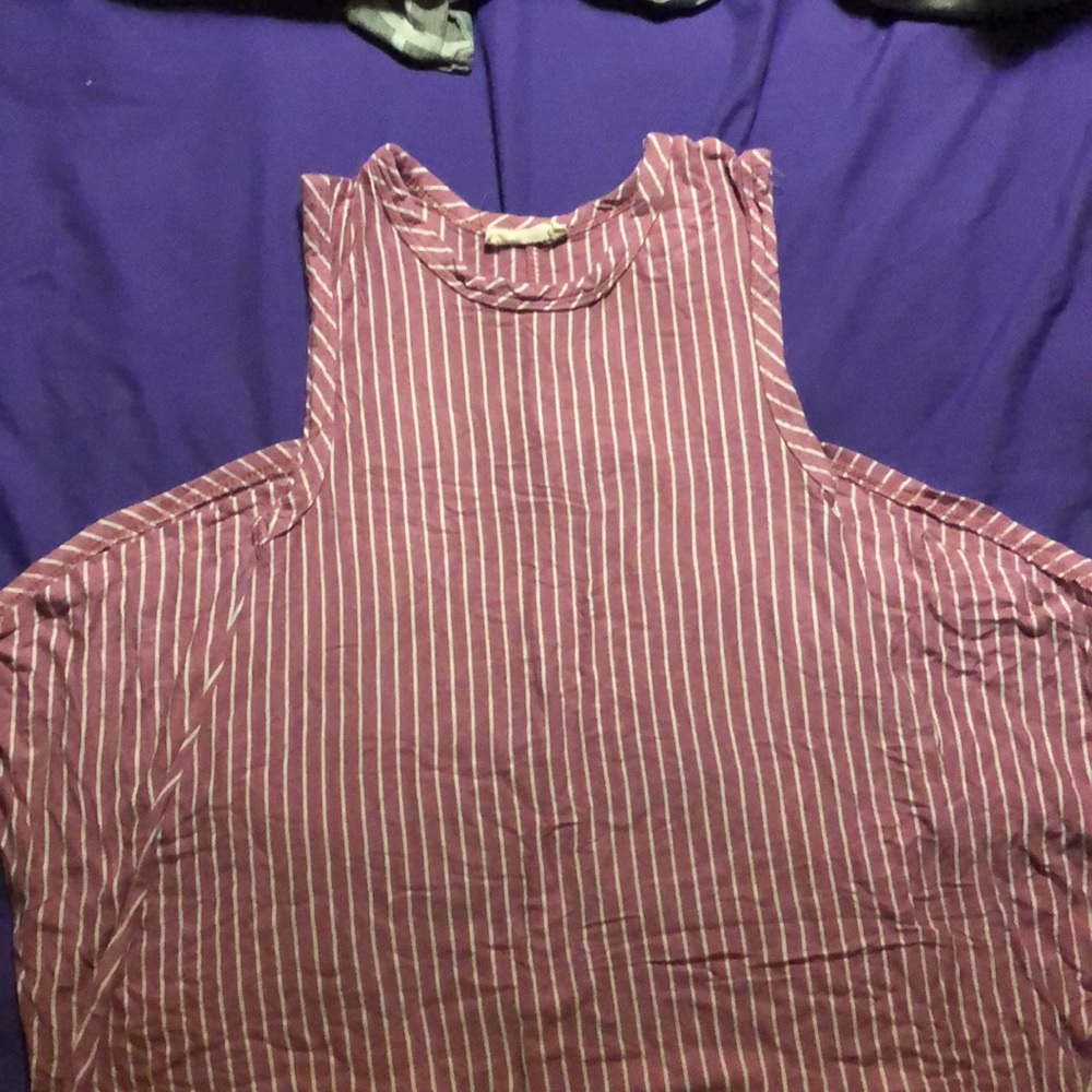 Purple sleeveless stripped dress